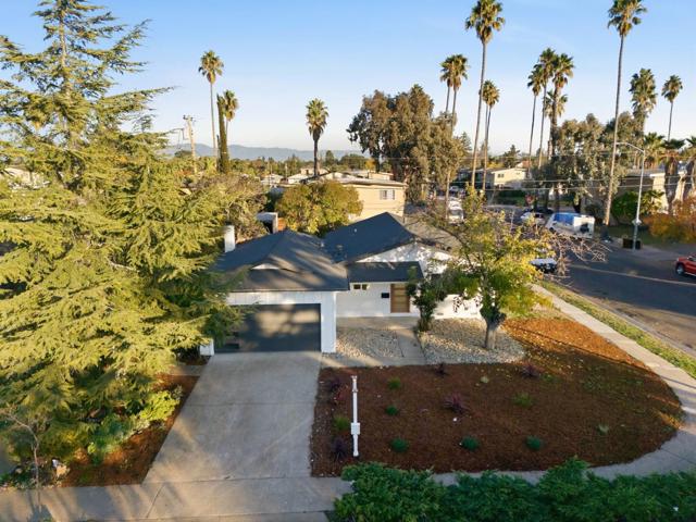 816 Marilyn Drive, Campbell CA: https://media.crmls.org/mediaz/9510f25e-c1e0-419e-8bbc-4d3f2ff539f9.jpg