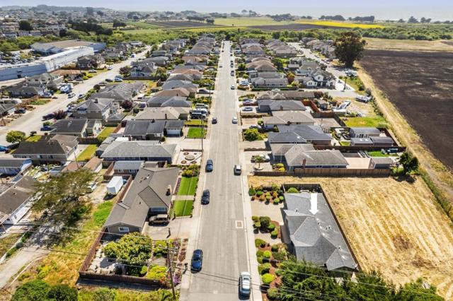 456 Grand Boulevard, Half Moon Bay CA: https://media.crmls.org/mediaz/95119f7f-4493-43d3-8211-136e41db710f.jpg