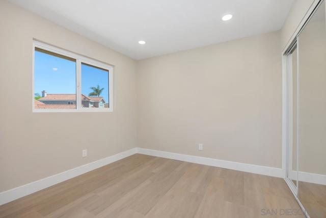 1823 Paseo del Lago, Vista CA: https://media.crmls.org/mediaz/951217c1-27e1-443e-bfab-9b96552bd3e9.jpg