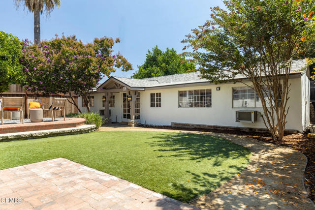 410 W Spazier Avenue, Burbank CA: https://media.crmls.org/mediaz/9512bd98-466d-46fd-8e0a-fc9bffba66f4.jpg