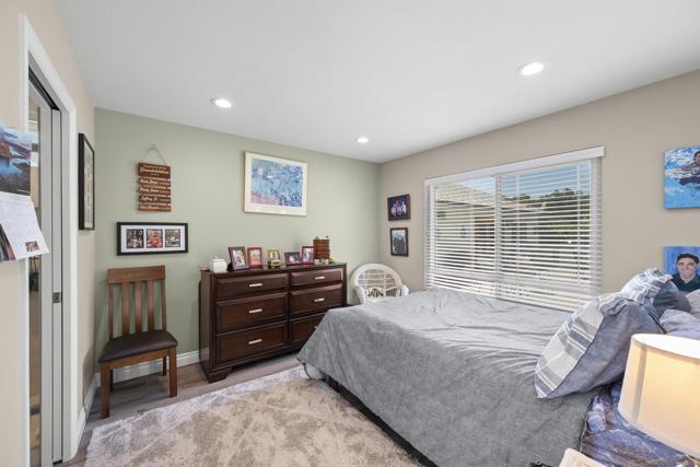 1510 2 Orangeview Dr,  CA: https://media.crmls.org/mediaz/95136e13-eac7-49b8-9199-296fefb21752.jpg