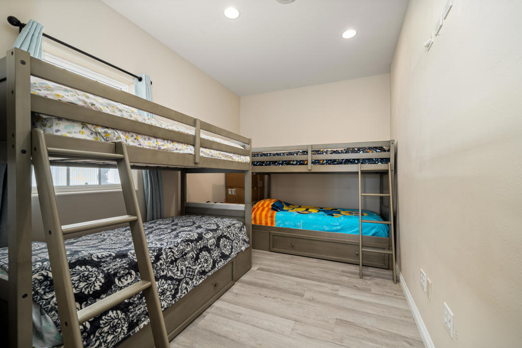 MLS #219136931PS image #6