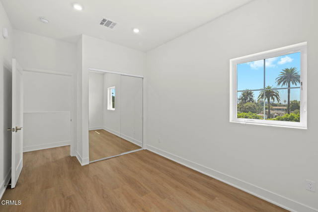 834 N Fair Oaks Avenue, Pasadena CA: https://media.crmls.org/mediaz/95139268-d795-4acc-9916-e8e7e28eb387.jpg