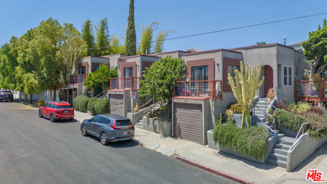 3601 Ellsworth Street, Los Angeles CA: https://media.crmls.org/mediaz/9513e1c0-1b40-405b-89d8-c58d36f5ed97.jpg