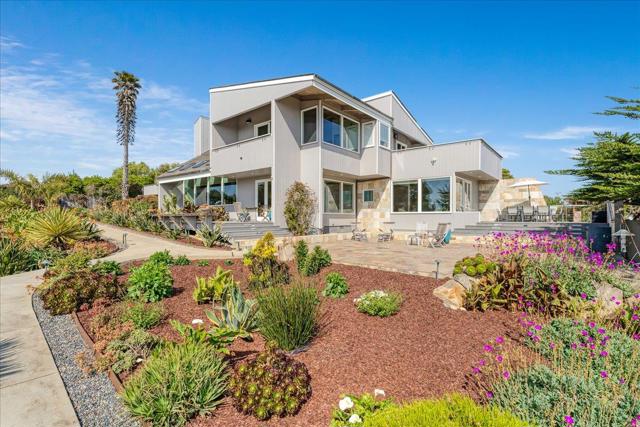 405 Heather Point Lane, Watsonville CA: https://media.crmls.org/mediaz/9514c542-9473-41e5-ada0-4d2c64c53856.jpg