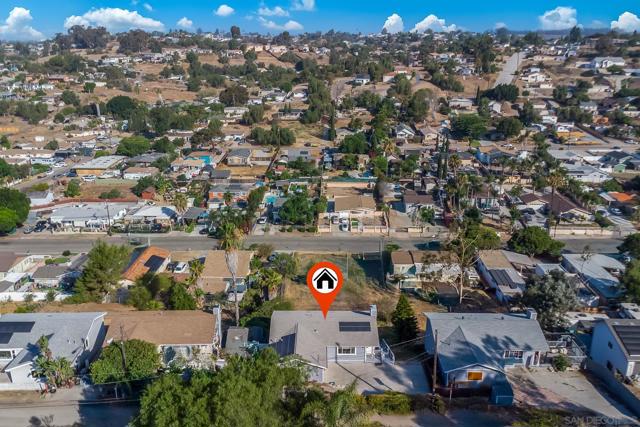 1180 Evelyn St, San Diego CA: https://media.crmls.org/mediaz/95151b65-f920-4323-ad46-a5ecda7f7fa1.jpg