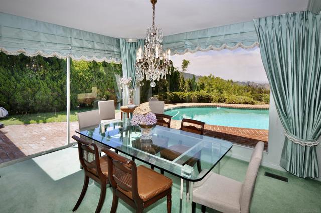 8294 Prestwick Dr, La Jolla CA: https://media.crmls.org/mediaz/95152834-cb80-410b-ab97-22a0d468242b.jpg