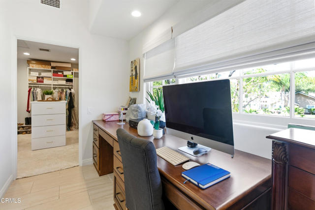 Detail Gallery Image 33 of 75 For 2296 Applewood Ln, Camarillo,  CA 93012 - 5 Beds | 4/1 Baths