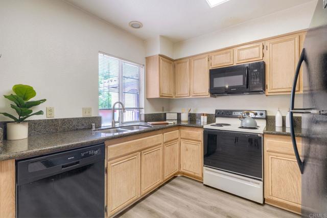 Detail Gallery Image 9 of 34 For 18674 Caminito Cantilena #242,  San Diego,  CA 92128 - 1 Beds | 1 Baths