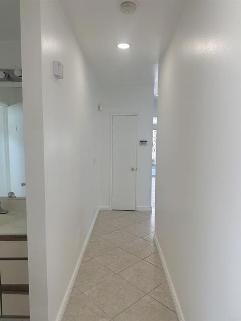 20920 COMMUNITY Street, 7 photo 4