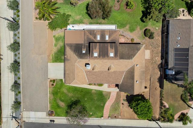 1440 Forest Avenue, Carlsbad CA: https://media.crmls.org/mediaz/951a2d2d-1c5d-48e0-954a-83fa6e0590cc.jpg