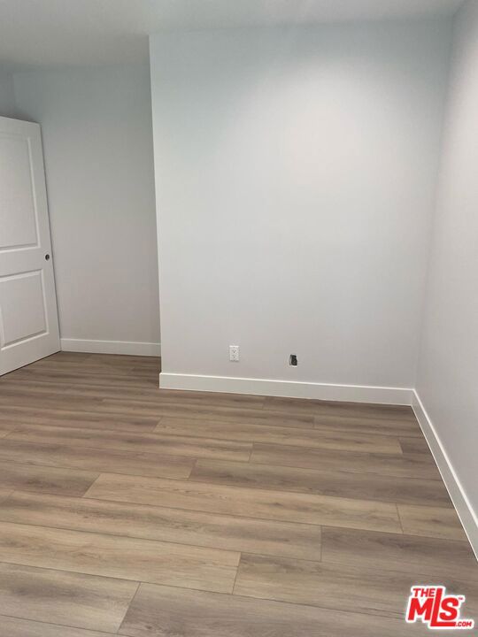 1466 S Canfield Avenue, Los Angeles CA: https://media.crmls.org/mediaz/951a9034-dcf0-46c0-b724-2acfbb4ef5d0.jpg