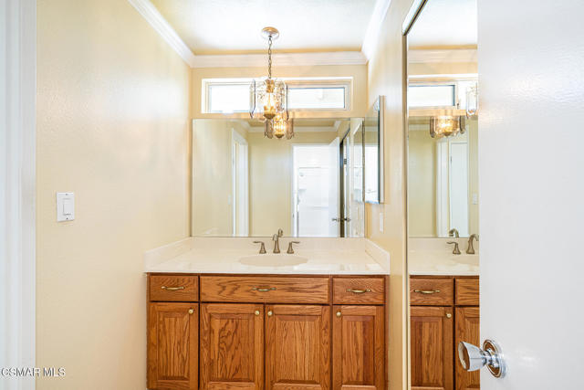 23300 Ingomar Street, Canoga Park CA: https://media.crmls.org/mediaz/951af907-cd63-4fd4-87f2-3ee8952517f7.jpg
