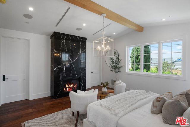 8025 Stewart Avenue, Los Angeles CA: https://media.crmls.org/mediaz/951aff1c-2d8d-4a09-985d-107ce8a104c9.jpg