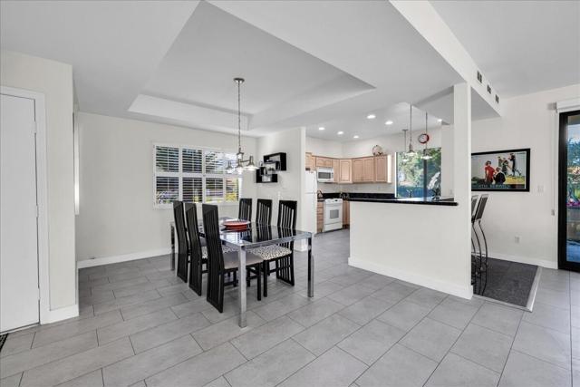 2202 Oakcrest Drive, Palm Springs, CA 92264
