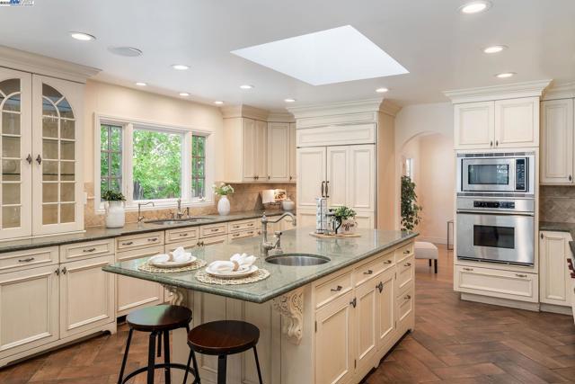 20 Donna Ln, Danville CA: https://media.crmls.org/mediaz/951bc25f-2d8c-4abe-9811-87fae4d68b03.jpg