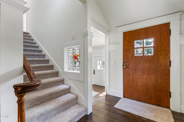 1954 Primrose Avenue, South Pasadena CA: https://media.crmls.org/mediaz/951c11a0-560b-4d9a-a306-8d94a9be3b18.jpg