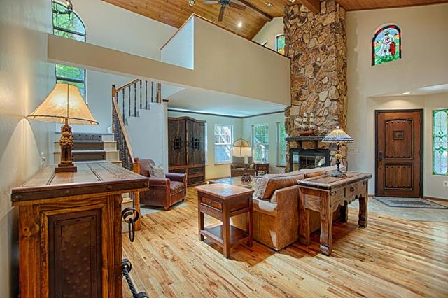 7030 Scotts Valley Drive, Scotts Valley CA: https://media.crmls.org/mediaz/951c2ad0-06a5-4cd6-bda0-cd6217a41b69.jpg