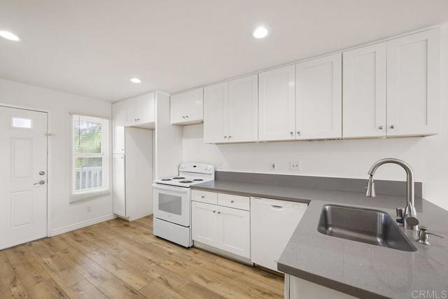 Detail Gallery Image 24 of 26 For 1111 Seacoast Dr 34, Imperial Beach,  CA 91932 - 2 Beds | 1/1 Baths