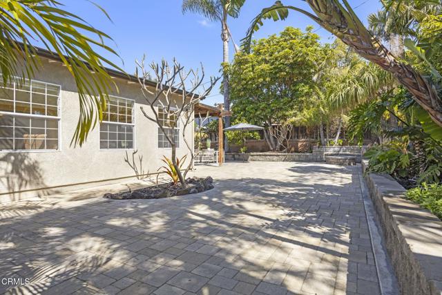 354 Arnett Avenue, Ventura CA: https://media.crmls.org/mediaz/951ea10e-1881-433e-9863-21c9883a8206.jpg