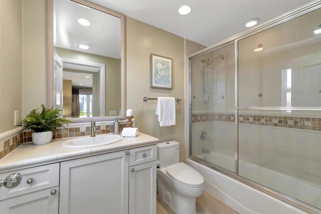 Detail Gallery Image 26 of 44 For 509 W Balboa Bld, Newport Beach,  CA 92661 - 3 Beds | 3/1 Baths