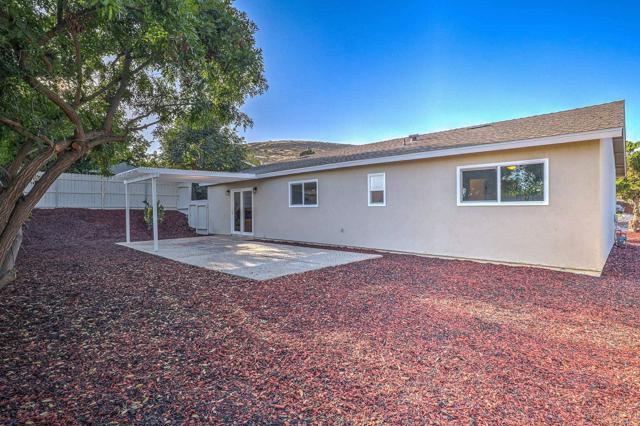 9455 Hornbuckle, Santee CA: https://media.crmls.org/mediaz/951f52e8-d237-4dc8-b836-02b74d199813.jpg
