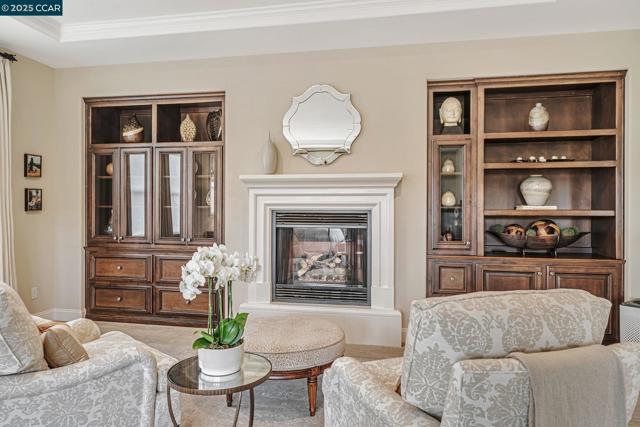 120 Tamarind Ln, Danville CA: https://media.crmls.org/mediaz/951f8d6b-d4a2-4c6d-9e9b-3969870f55db.jpg