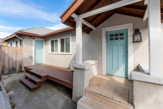 Detail Gallery Image 3 of 35 For 2520 24 L Street, San Diego,  CA 92102 - – Beds | – Baths