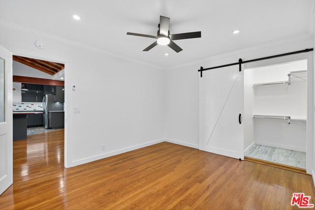 2121 Marine Street, Santa Monica CA: https://media.crmls.org/mediaz/95208389-dcc7-467f-a438-5d2bda80e0b1.jpg