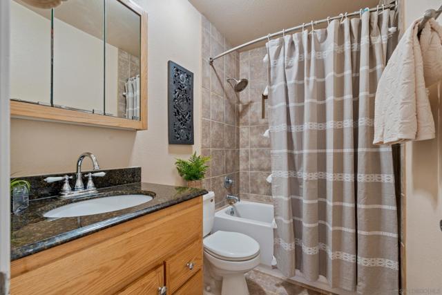 13340 Miguel Garden Way, Poway CA: https://media.crmls.org/mediaz/95213be6-79e8-436f-9da6-f1161ebd03d3.jpg