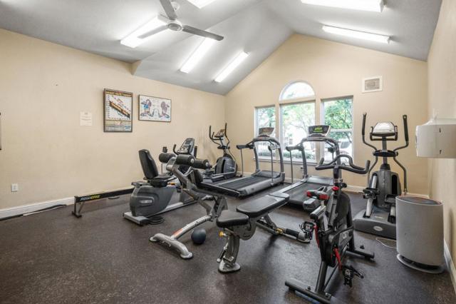 210 Creekside Village Drive, Los Gatos CA: https://media.crmls.org/mediaz/952228ae-766b-47e2-9790-e5e7ac7f5418.jpg