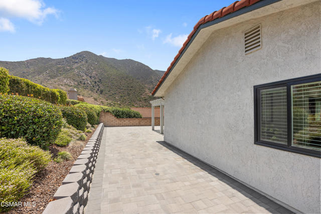 1134 Paquita Street, Camarillo CA: https://media.crmls.org/mediaz/95241f34-0b6f-4f75-9a3a-8365e45023df.jpg