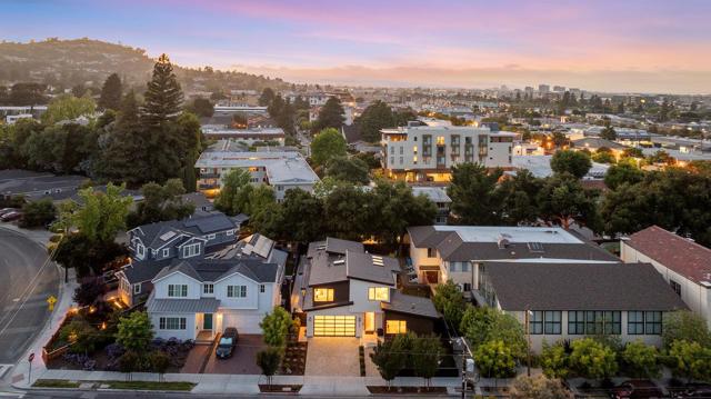 1338 Arroyo Avenue, San Carlos CA: https://media.crmls.org/mediaz/952531bf-67b2-4079-9741-4181d960e366.jpg