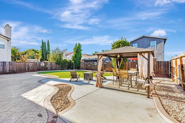 780 Le Mans Drive, Hollister CA: https://media.crmls.org/mediaz/95255e77-df64-45a1-87b1-e2c59f46090d.jpg
