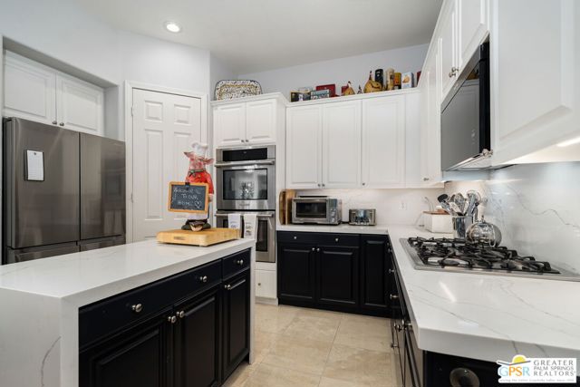 47925 Via Livorno, La Quinta CA: https://media.crmls.org/mediaz/952580e5-70f0-49fc-b4dd-8a2e0c8c5e33.jpg