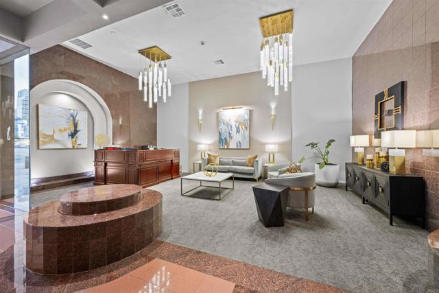 100 Harbor Drive, San Diego CA: https://media.crmls.org/mediaz/9525a936-14f4-40fa-b0fd-d3c8f725f099.jpg