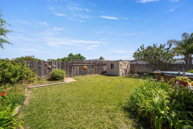 905 Discovery Street, San Marcos CA: https://media.crmls.org/mediaz/9526675c-a201-46e3-a63e-2a2abbfac893.jpg