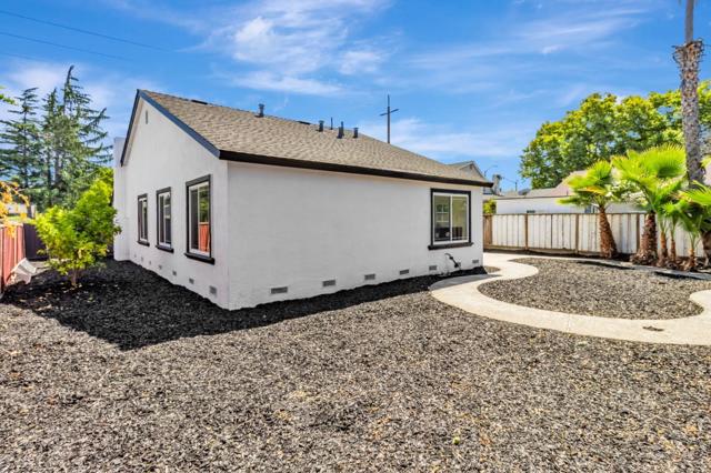 1263 Flickinger Avenue, San Jose CA: https://media.crmls.org/mediaz/95274601-bc36-47e6-abf0-f9c4c8c578ea.jpg