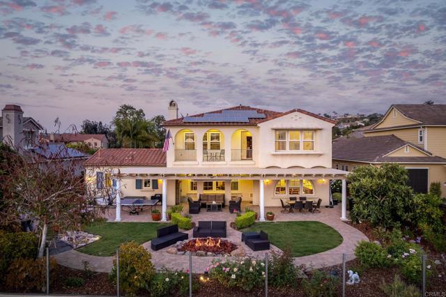 6767 Malachite Place, Carlsbad CA: https://media.crmls.org/mediaz/9527f0c0-41b1-4118-b177-b1eadce9c083.jpg