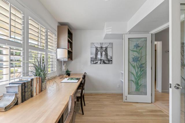 2982 Arguello Drive, Burlingame CA: https://media.crmls.org/mediaz/95282752-fc83-4cb3-8a6c-29f697fe600d.jpg
