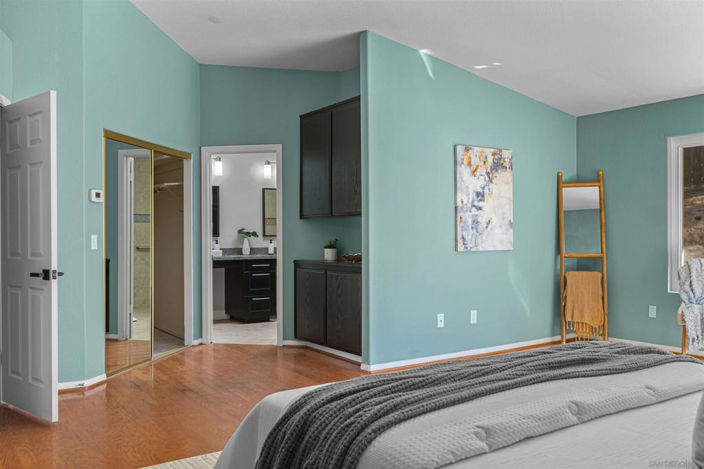 MLS #250043071SD image #12