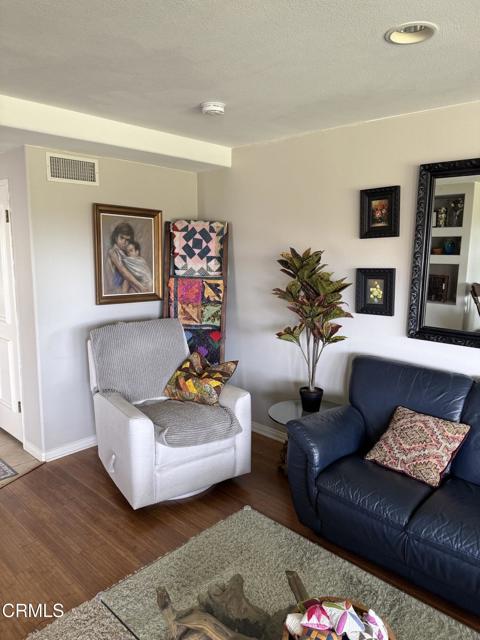 Detail Gallery Image 3 of 19 For 606 Deseo Ave, Camarillo,  CA 93010 - 4 Beds | 2 Baths