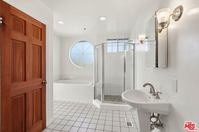 31763 Cottontail Lane, Malibu CA: https://media.crmls.org/mediaz/95286596-2a31-4160-9ba0-ea534d7e0481.jpg