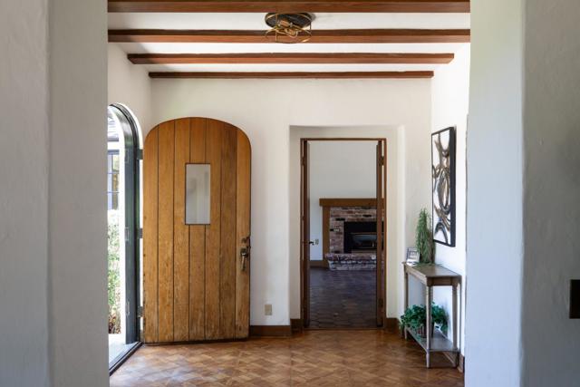 13888 Fremont Pines Lane, Los Altos Hills CA: https://media.crmls.org/mediaz/952905d6-14d6-443f-80cc-1cef906a6c5c.jpg