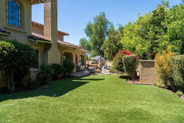 14522 Las Haciendas, San Diego CA: https://media.crmls.org/mediaz/9529ece5-1fc0-44a5-b65b-5eb32d99770e.jpg