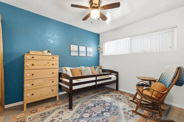 1818 Diamond St, San Diego CA: https://media.crmls.org/mediaz/952bb7f9-2550-4ee0-9e8b-6a5658ddfe91.jpg