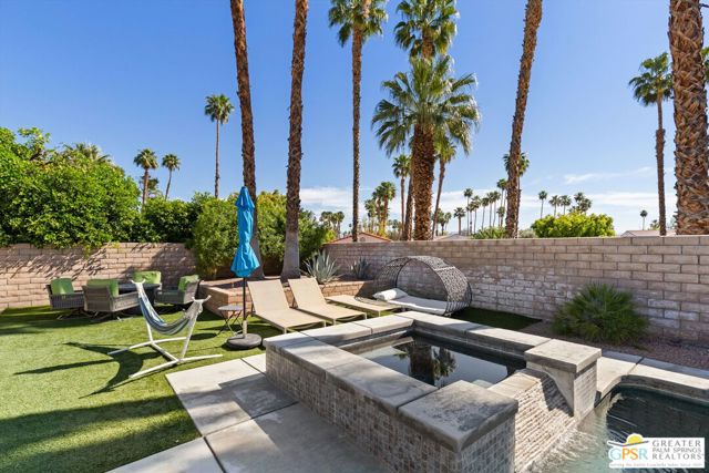 1186 S San Joaquin Drive, Palm Springs CA: https://media.crmls.org/mediaz/952c0756-9c8d-49c1-a5c2-d3b2ff158f8f.jpg