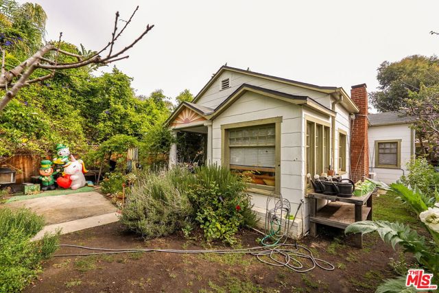 2206 Walnut Avenue photo 6