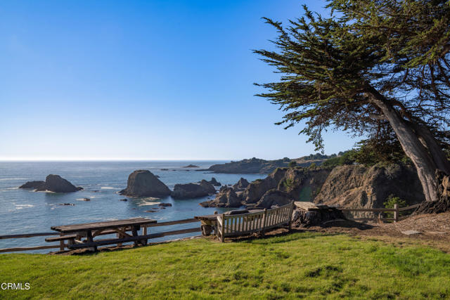 Detail Gallery Image 35 of 72 For 5420 S Highway 1, Elk,  CA 95432 - 2 Beds | 3 Baths