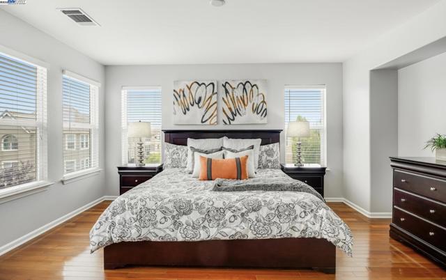6217 Byron Ln, San Ramon CA: https://media.crmls.org/mediaz/952ed8f7-aa27-4ece-bf8e-d969227268d8.jpg